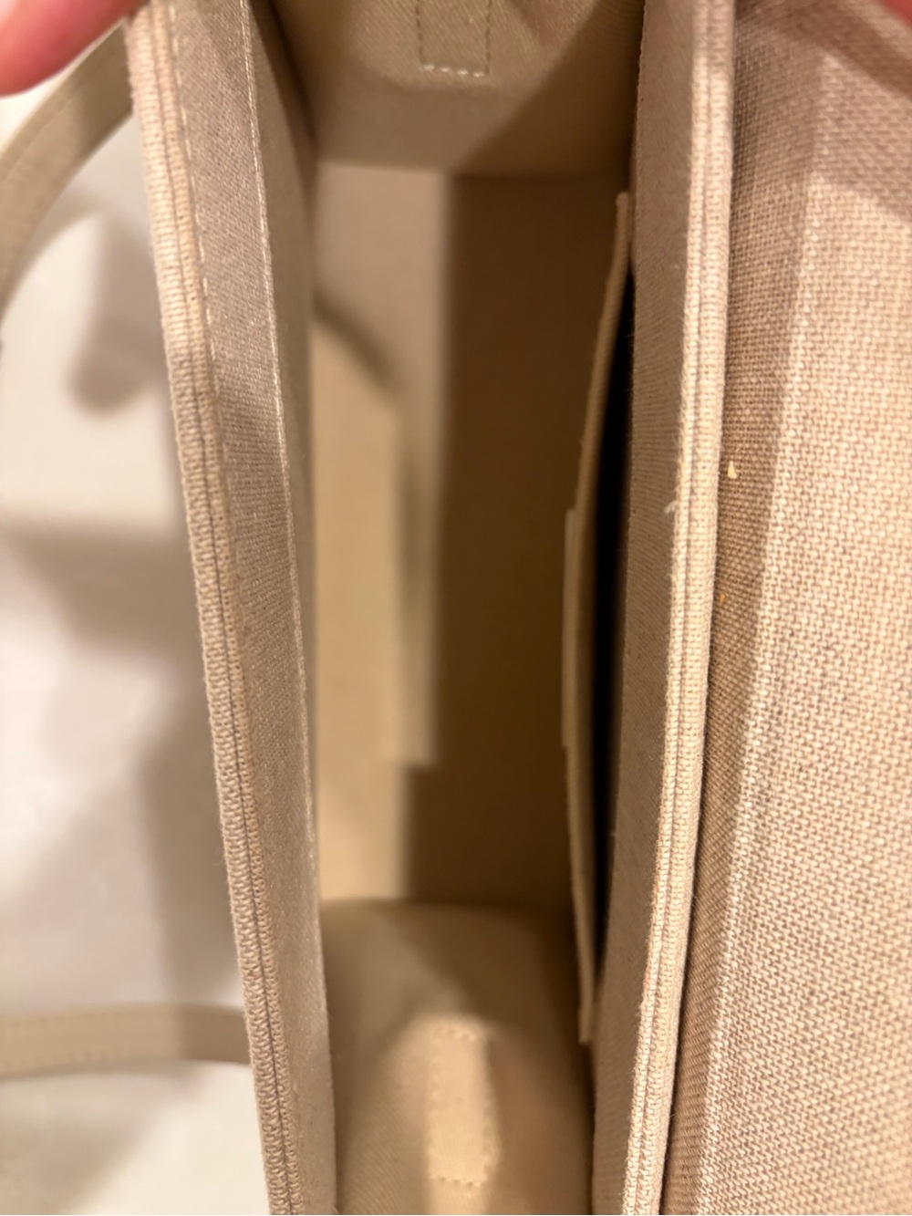 Jacquemus Linen Satchel in Beige - Picture 4 of 4